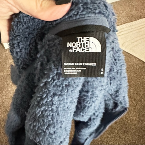 North face sweater— size small - Picture 12 of 13